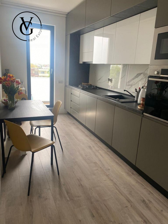 Apartament decomandat cu 3 camere - Tunari 