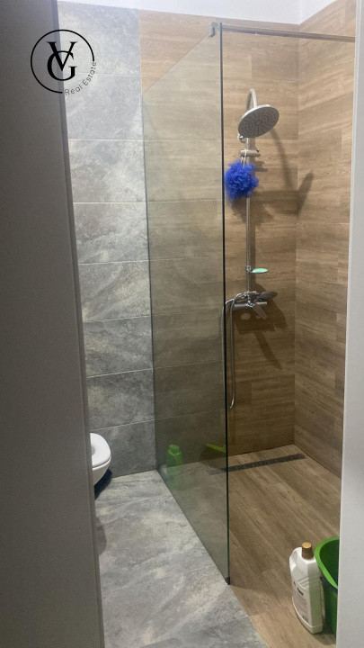 Apartament decomandat cu 3 camere - Tunari 