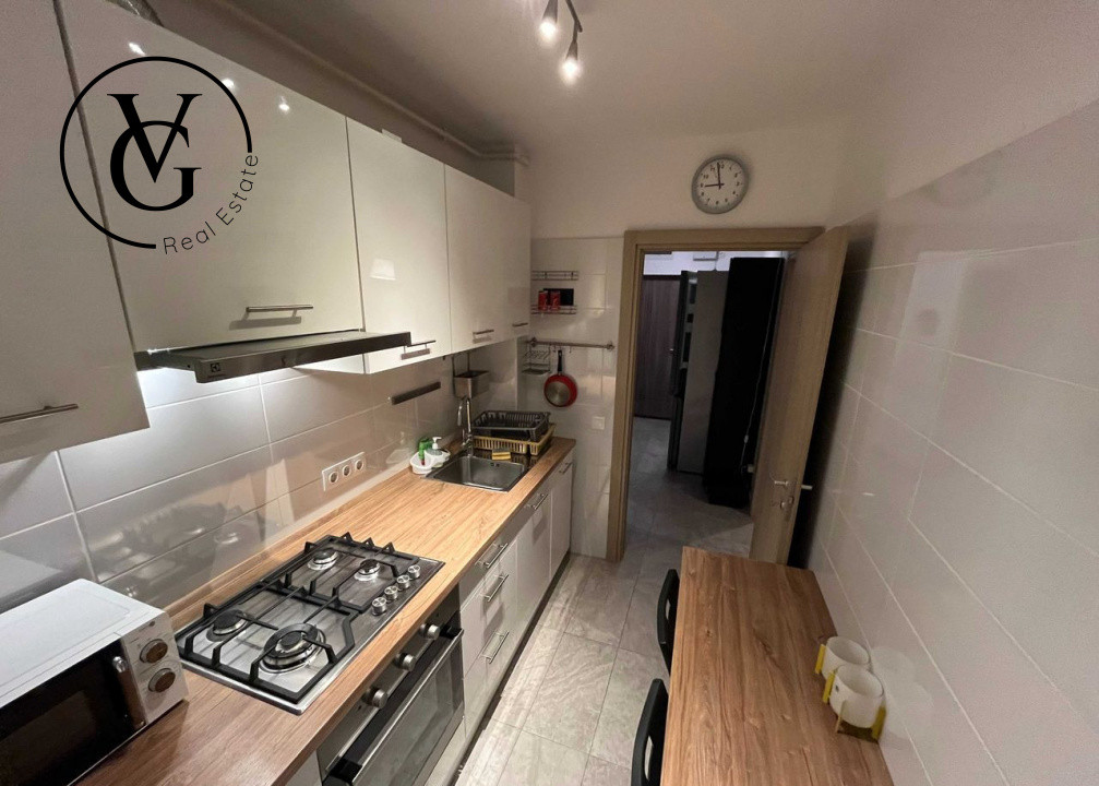 Apartament 2 camere decomandat - Sisesti