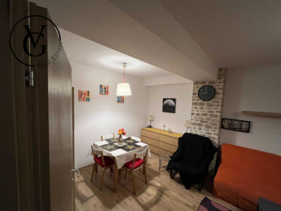 Apartament 2 camere decomandat - Sisesti