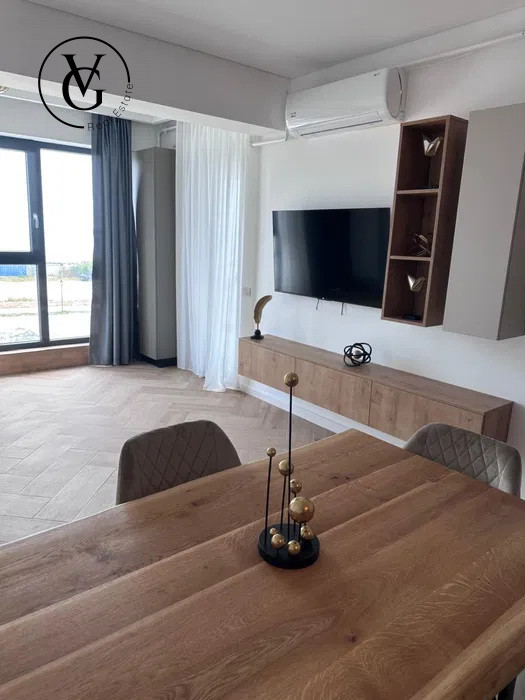 Apartament 2 camere -  vedere frontala la mare