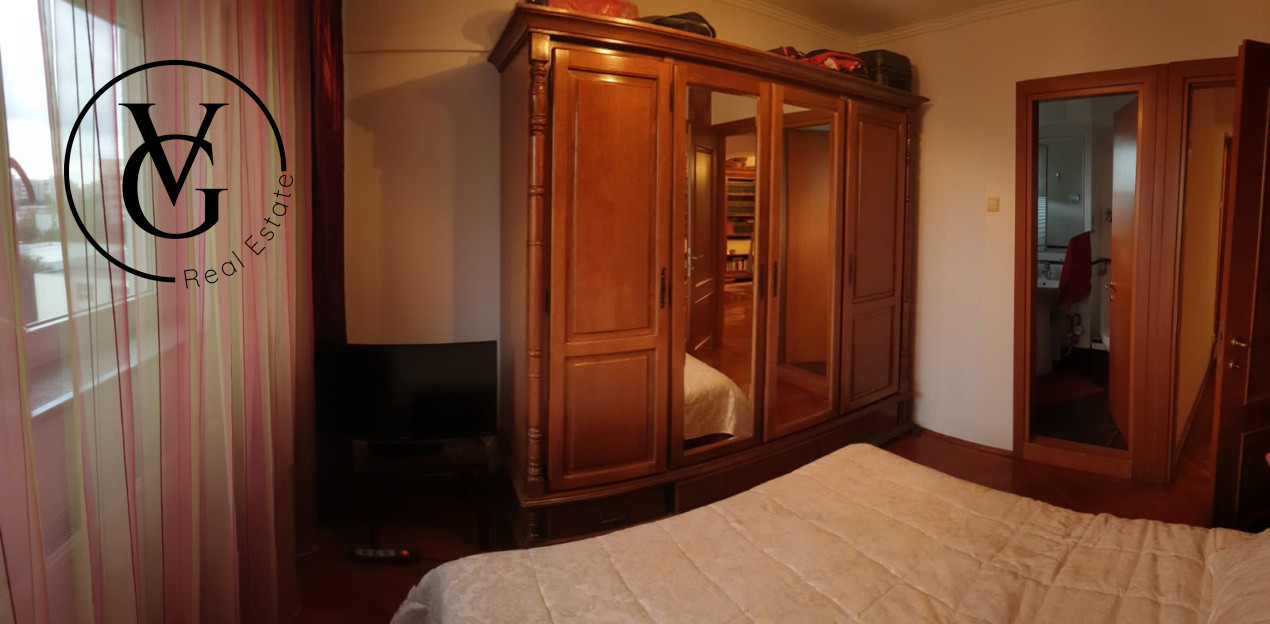 Apartament 4 camere decomandat - Dr. Taberei , Strada Pascani