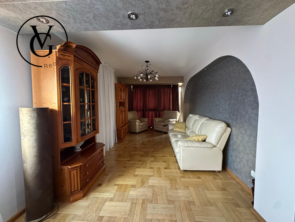 Vila deosebita langa padure si lac in Branesti 