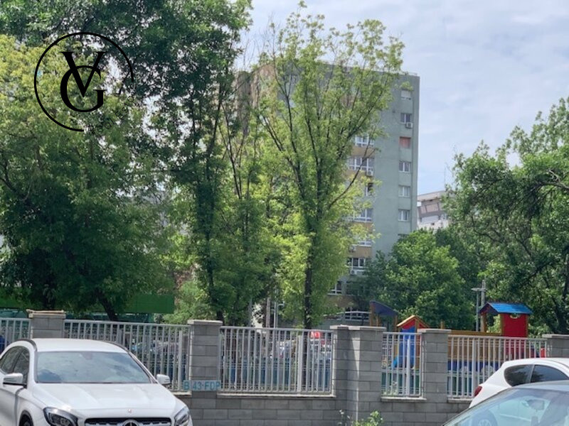 Apartament 3 camere - Zona Drumul Taberei