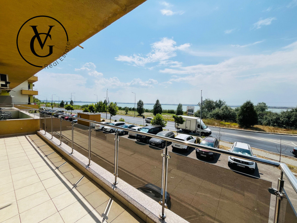 Apartament 2 camere în Mamaia - vedere frontală către lac