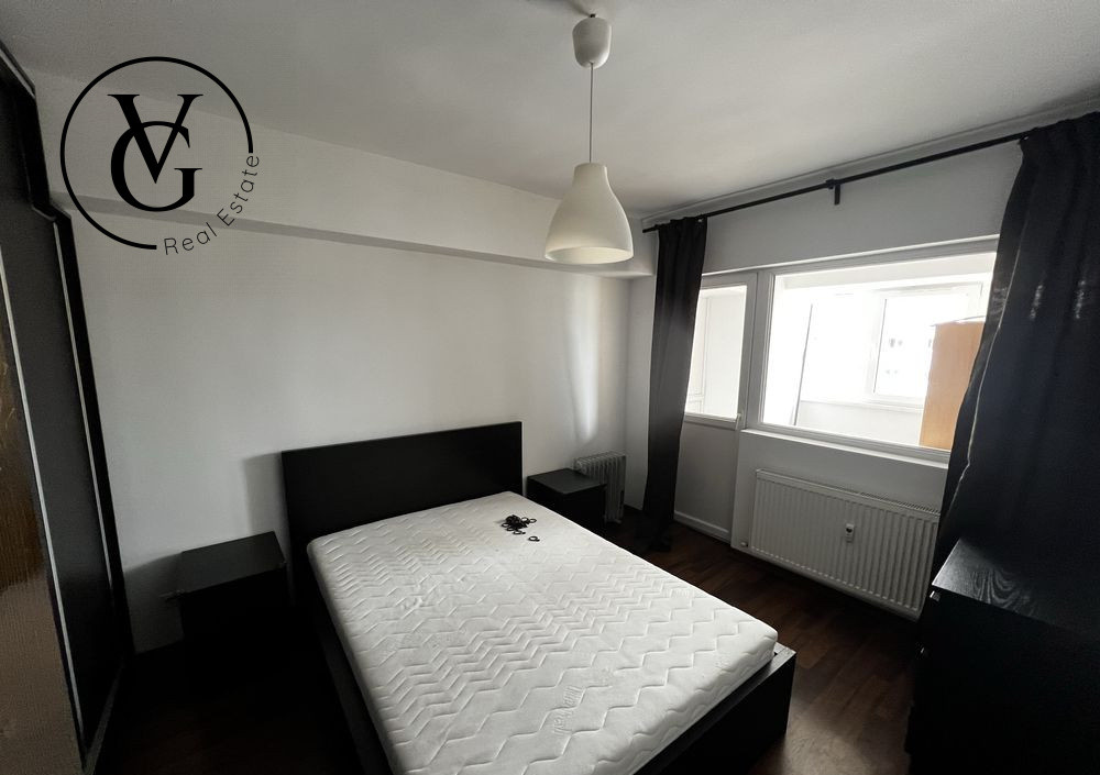  Apartament  trei camere decomandat - Militari 