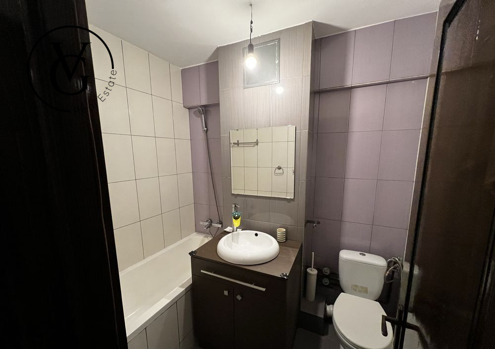  Apartament  trei camere decomandat - Militari 