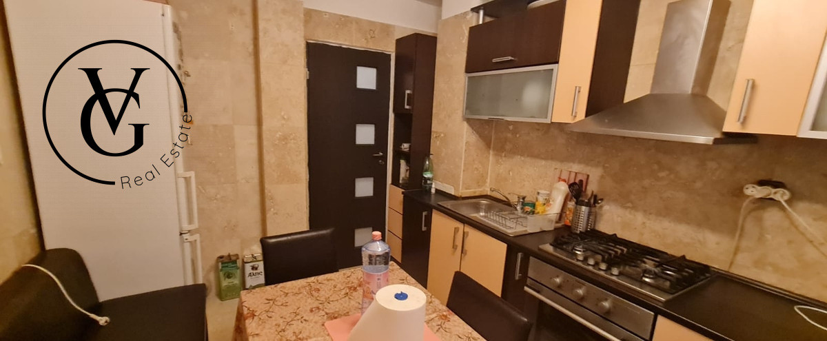 Apartament trei camere decomandat - Militari 