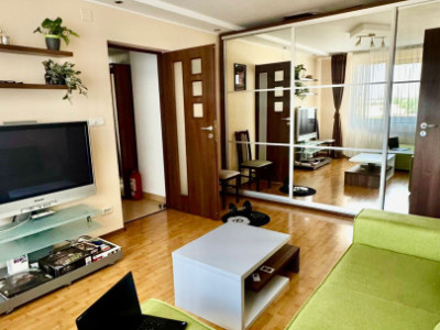 Apartament trei camere Piata Chibrit
