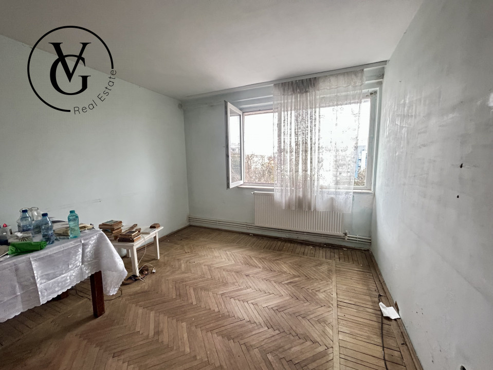 Apartament 4 camere | Central | Necesita renovare