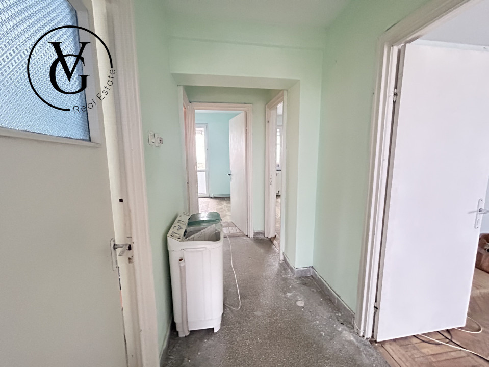 Apartament 4 camere | Central | Necesita renovare