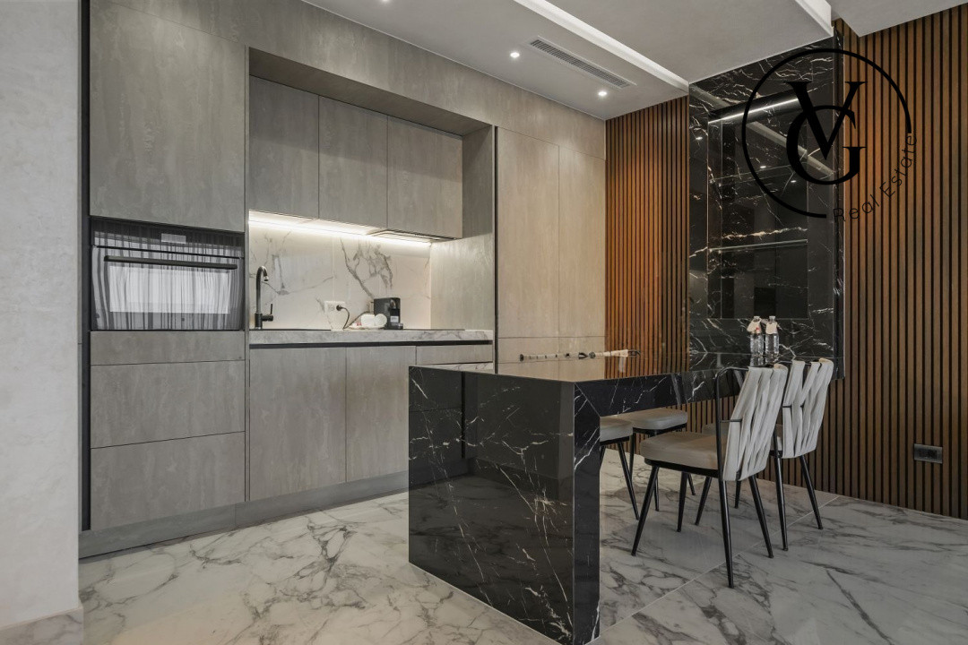 Apartament 2 camere -First Mamaia -Crown Plaza 