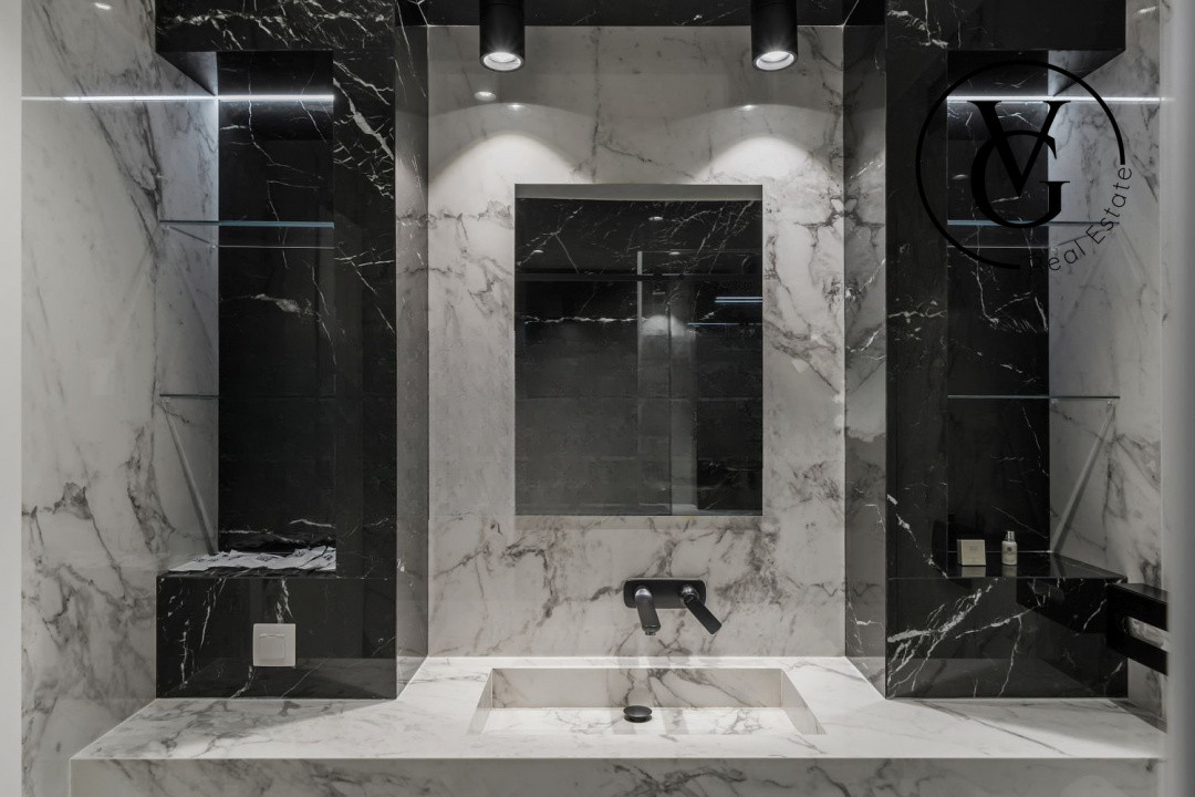 Apartament 2 camere -First Mamaia -Crown Plaza 