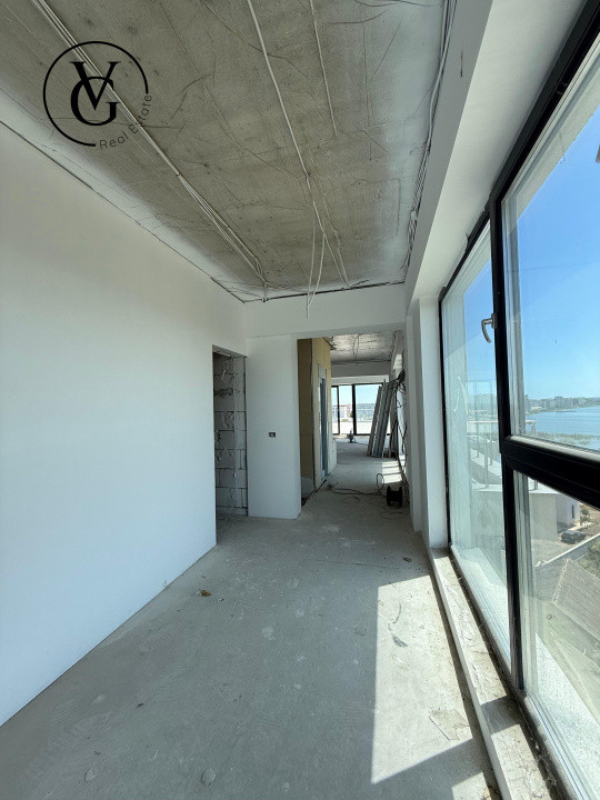 Penthouse - Vedere catre lac si mare - Terasa 250 mp -Mamaia Sat