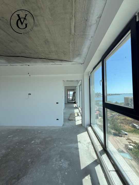 Penthouse - Vedere catre lac si mare - Terasa 250 mp -Mamaia Sat