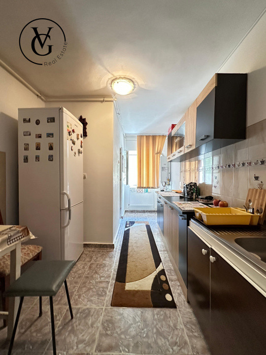 Apartament decomandat cu 4 camere - Năvodari