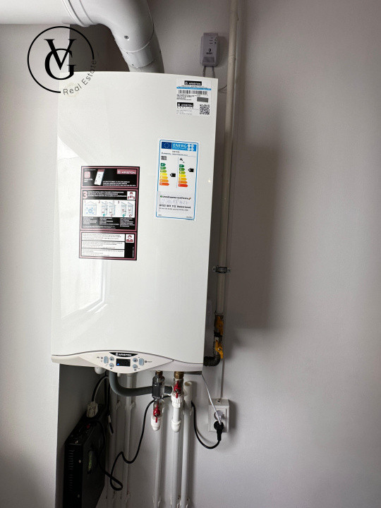 Apartament decomandat cu 4 camere - Năvodari