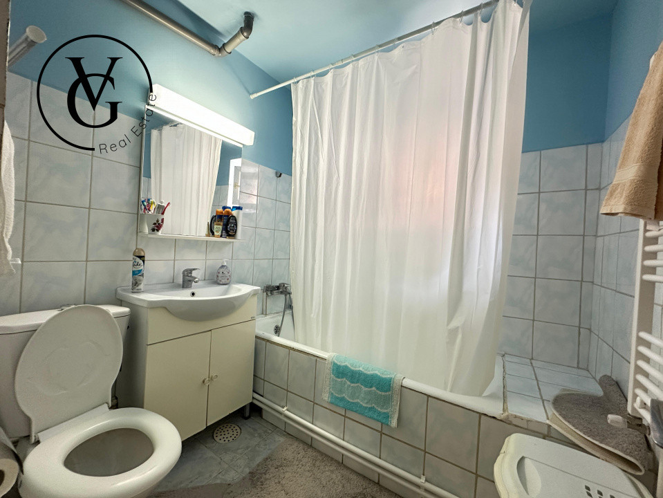 Apartament decomandat cu 4 camere - Năvodari