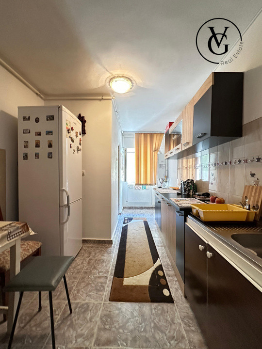 Apartament decomandat cu 4 camere - Năvodari