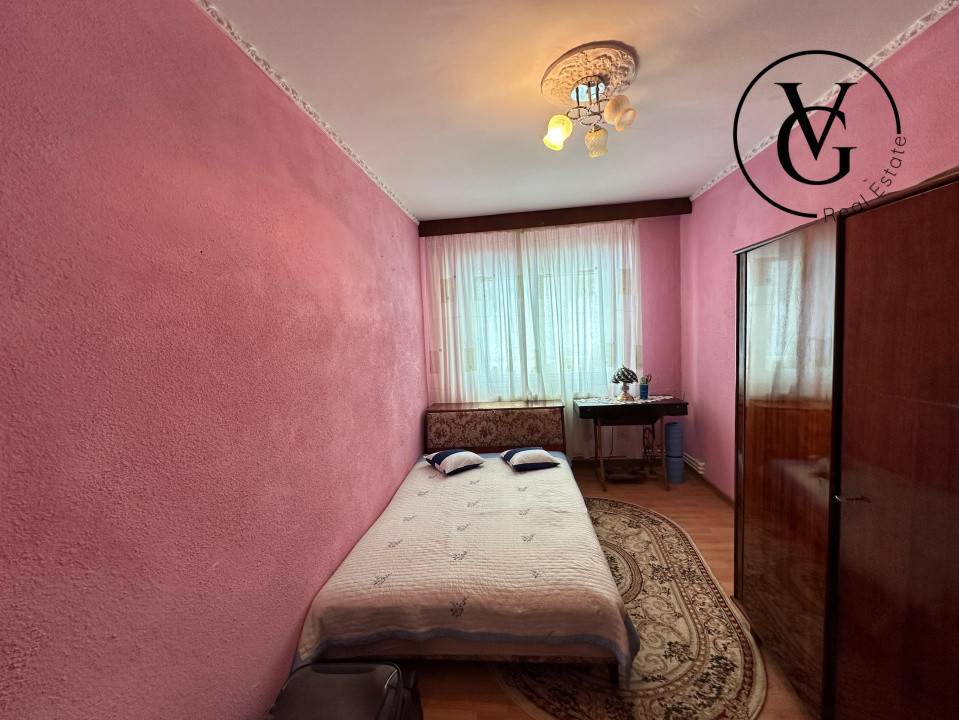 Apartament decomandat cu 4 camere - Năvodari