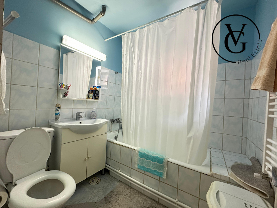 Apartament decomandat cu 4 camere - Năvodari