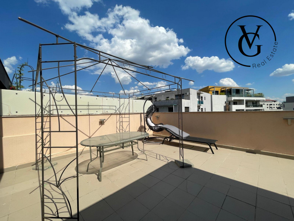 Apartament cu 5 camere si terasa spatioasa + 2 locuri de parcare