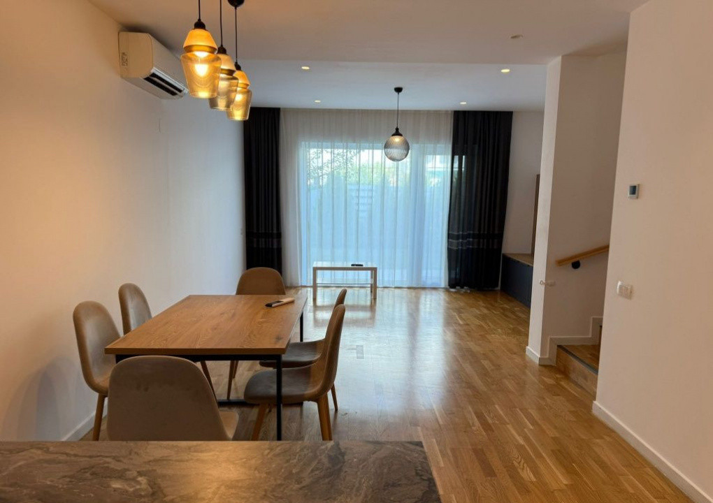 Închiriez vila pipera 5 camere  școală Americana 130 mp