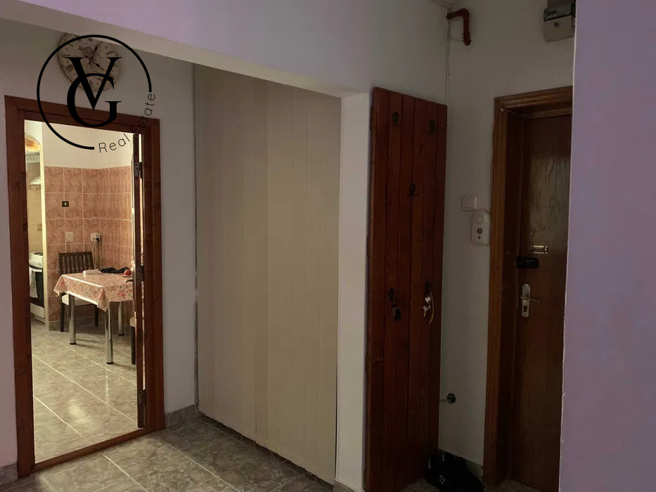Apartament 3 camere de inchiriat - Zona Dacia