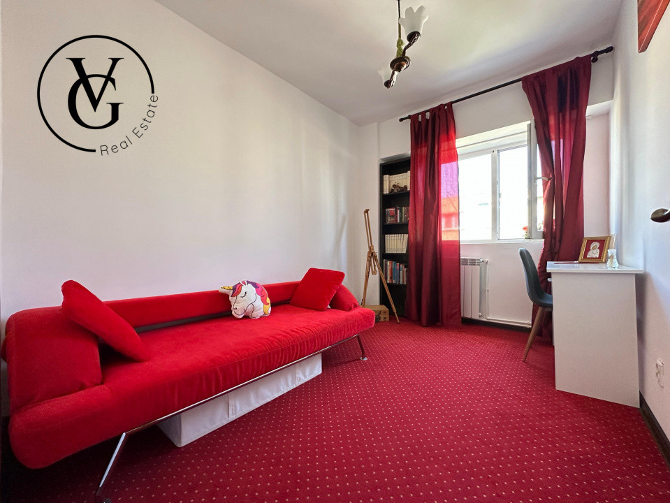 Apartament spatios 3 camere - zona Dacia - centrală termică