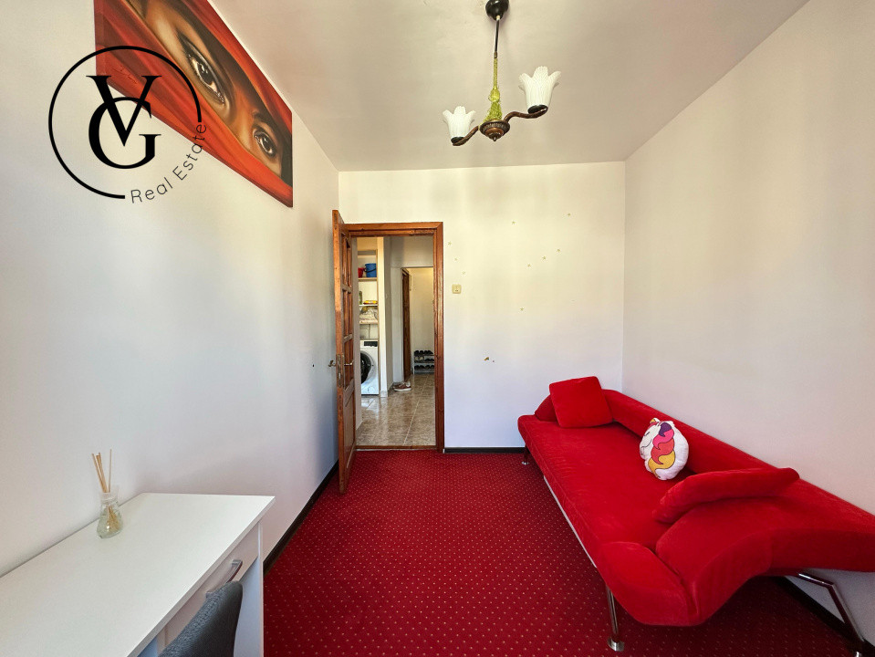 Apartament spatios 3 camere - zona Dacia - centrală termică