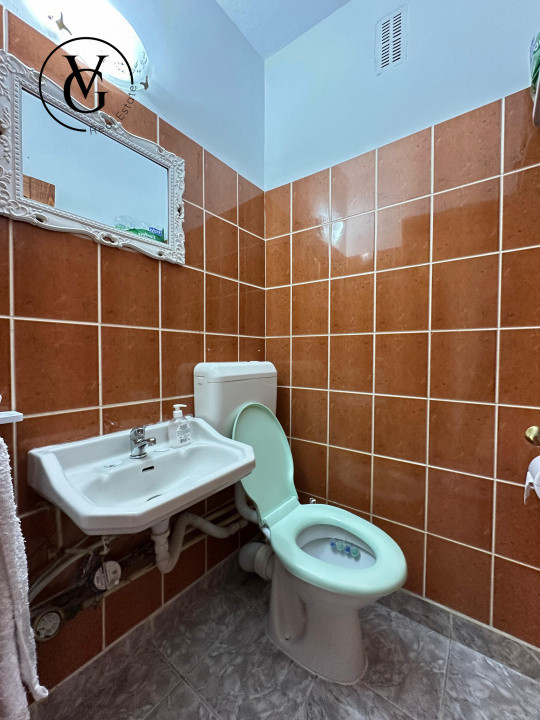 Apartament spatios 3 camere - zona Dacia - centrală termică