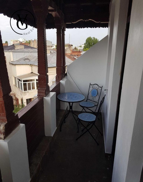 Apartament cinci camere in vila - Parcul Carol