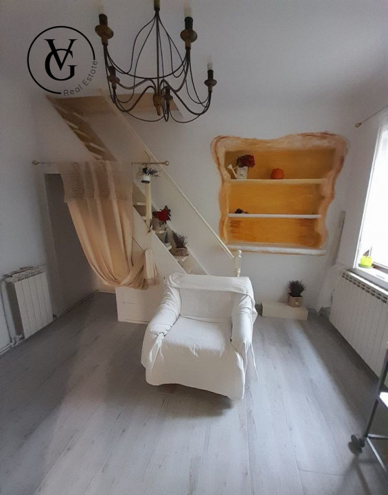 Apartament trei camere la curte - Gara de Nord