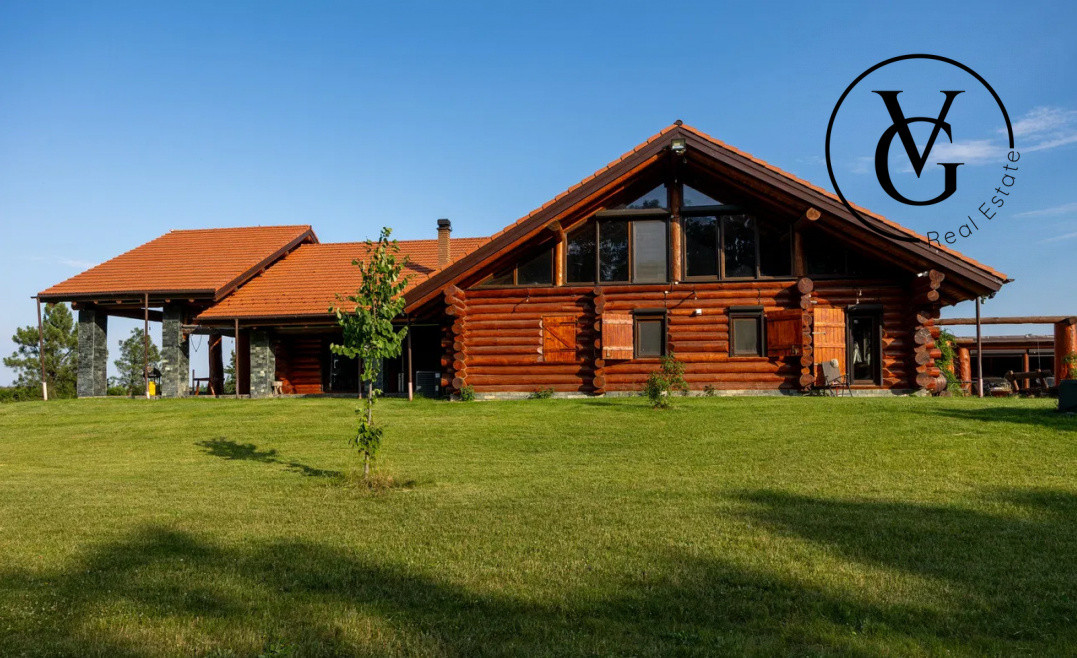 Domeniu complet utilat 4,9 ha, cu iazuri și Vila premium - Grădiștea