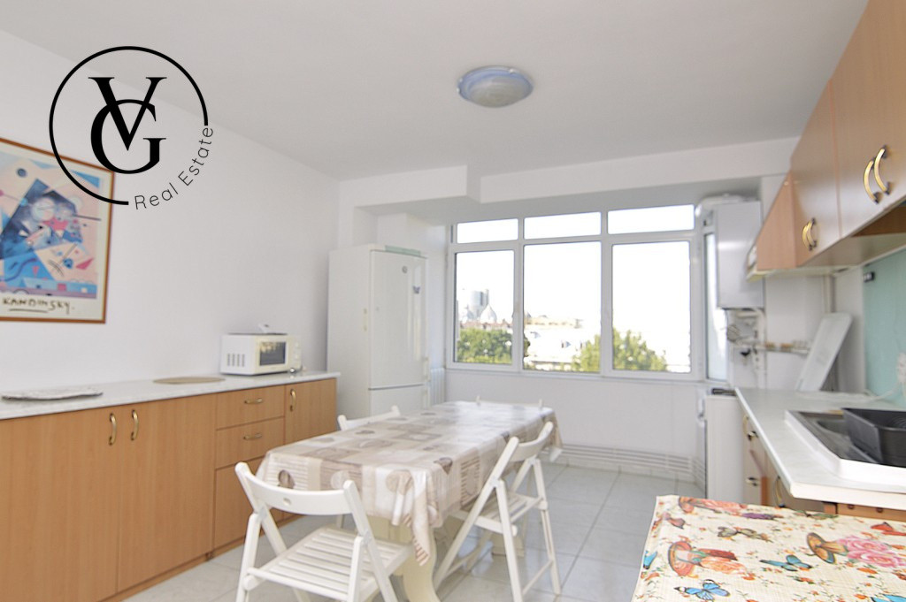 Apartament trei camere - Unirii
