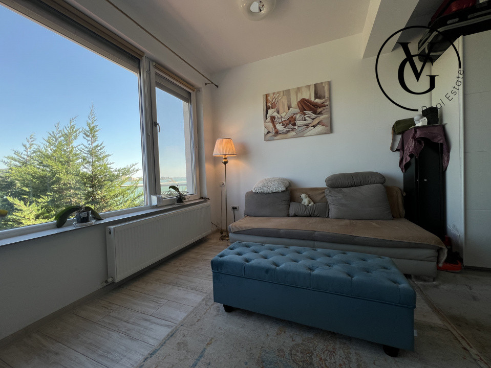 Vila  - Mamaia Sat - pe malul lacului