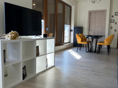 Apartament patru camere decomandat - Baneasa