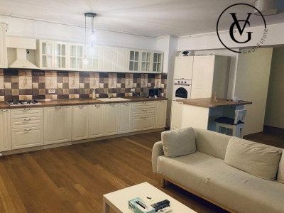 Apartament 2 camere - 2 bai - terasa spatioasa