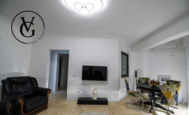 Apartamente 2 camare Mamaia Nord / Solid House Butoaie