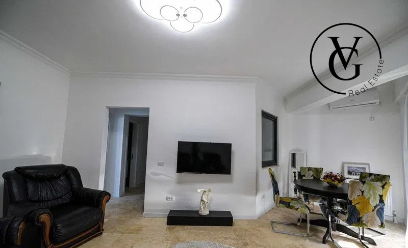 Apartamente 2 camare Mamaia Nord / Solid House Butoaie