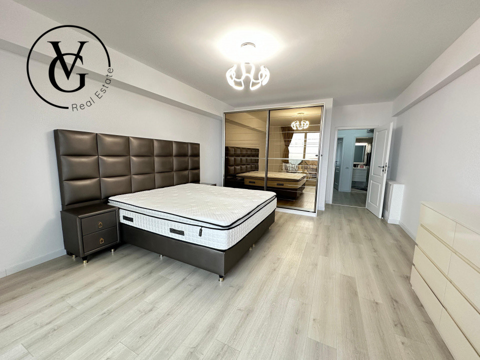Apartament 4 camere- Faleza Nord - vedere la mare 