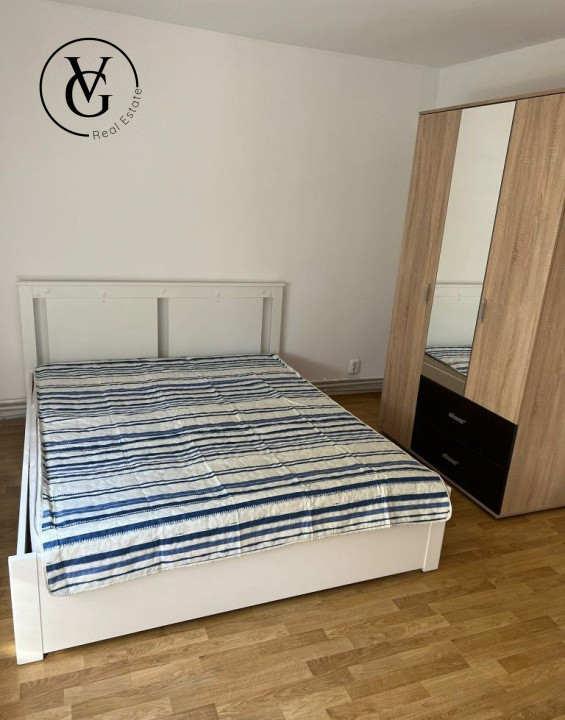 Apartament trei camere - Militari