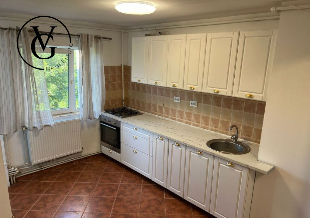 Apartament trei camere - Militari