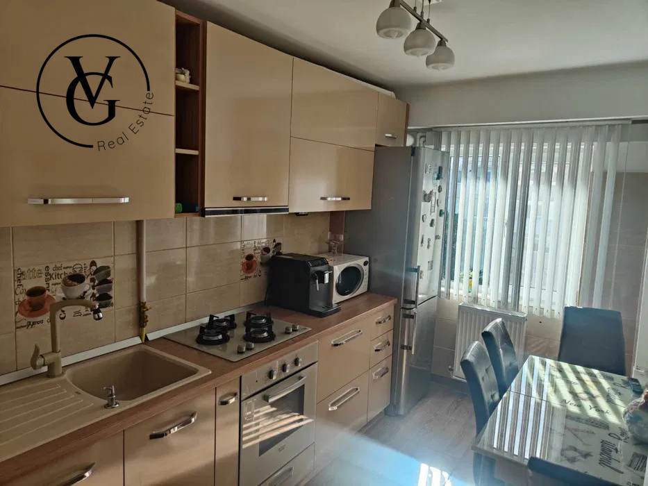 Apartament 2 camere - zona Casa de Cultura