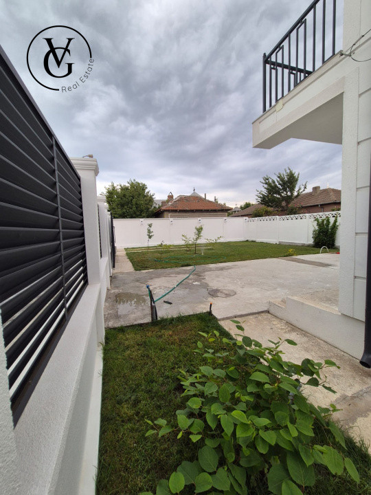 Casa individuala 4 camere | Ovidiu zona centrala