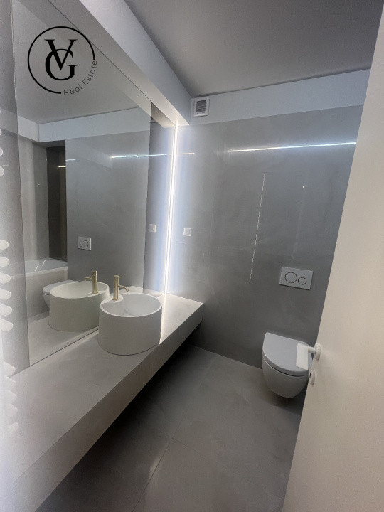 Apartament 3 camere Cortina North + parcare