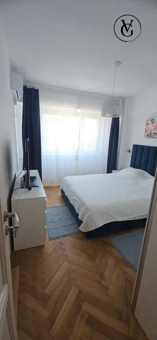 Apartament 3 camere - zona Centrala