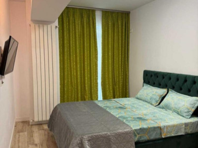 Apartament 3 camere - zona Campus
