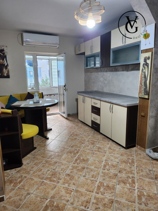 Apartament 2 camere - zona Poarta 6
