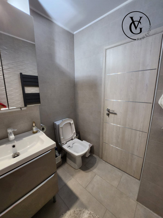 Apartament 2 camere - zona Poarta 6
